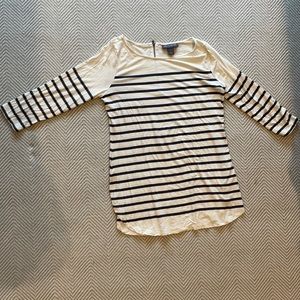 A Pea in the Pod Maternity Top